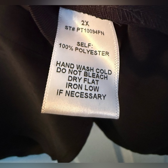 Fashion Nova Pearl Blouse - Picture 8 of 9